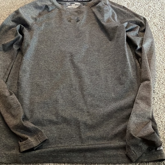 6 Compression Longsleeves 1- Maroon 2- White 3- Grey - Picture 3 of 6